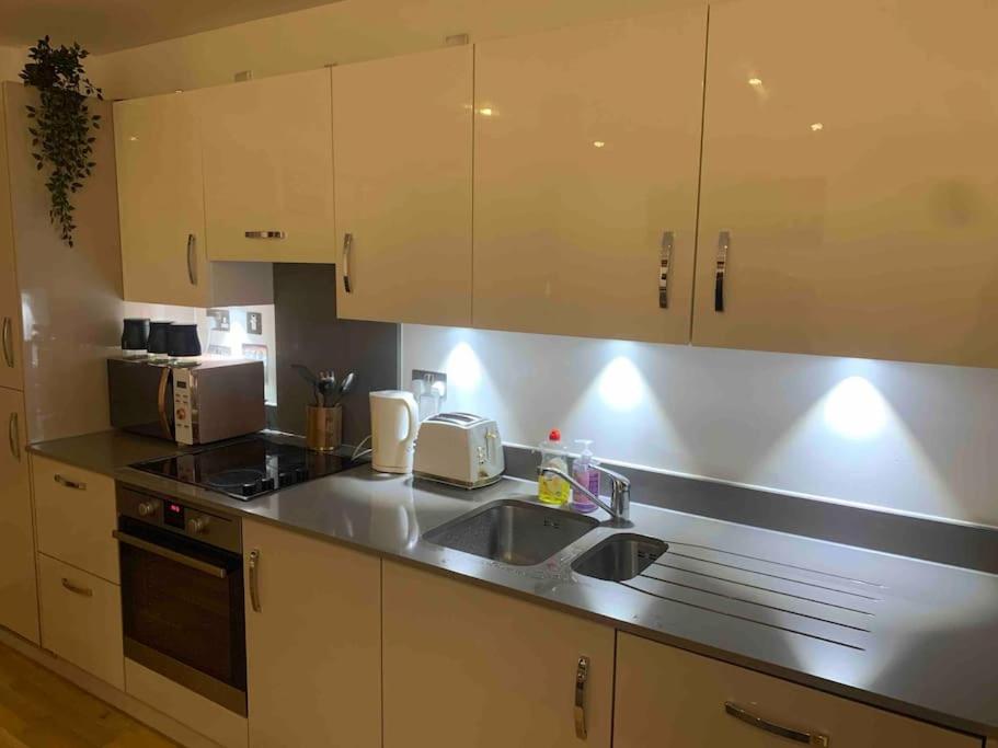 2 Bedrooms In Rg Centre Apartment